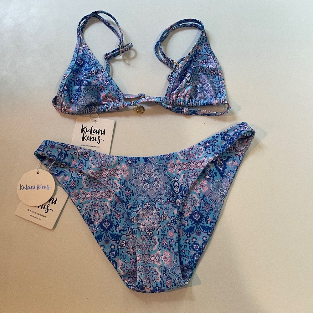 Kulani Kinis Santorini NWT Bikini Size small.